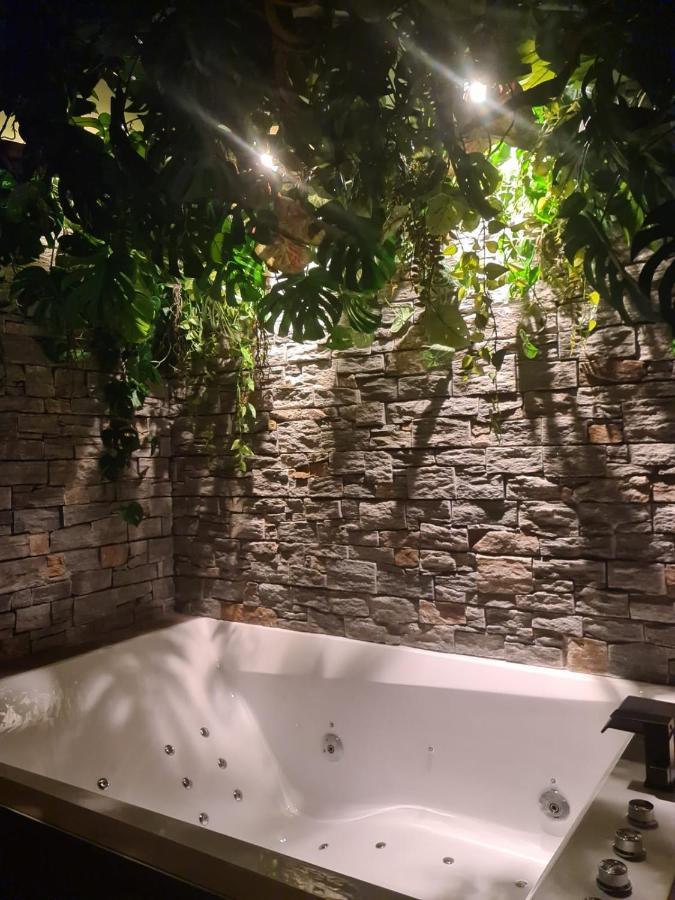 Jungle Room Cannes Zewnętrze zdjęcie